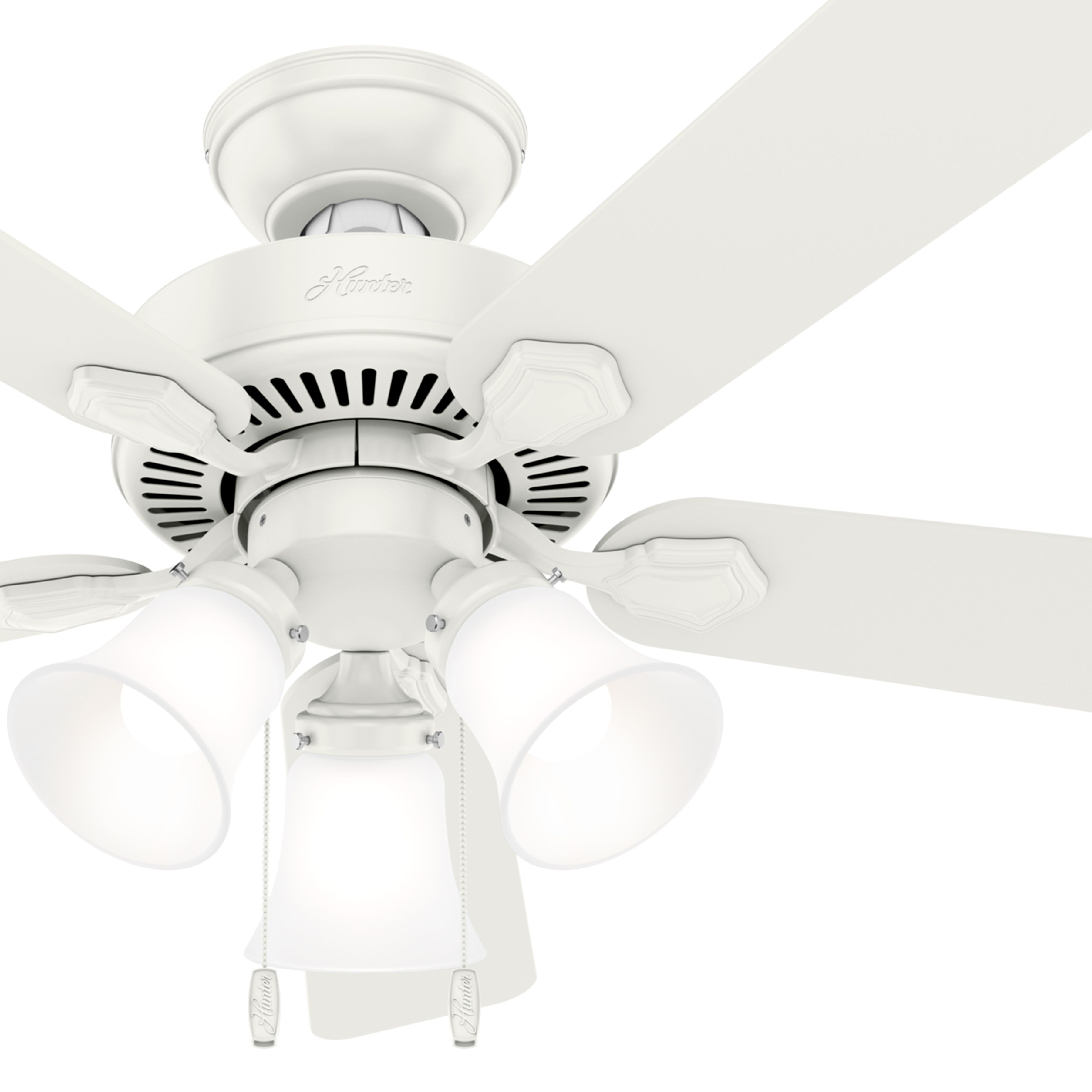 Hunter Fan 44 in. Fresh White Indoor Traditional Ceiling Fan with Light Kit (Certified Refurbished)