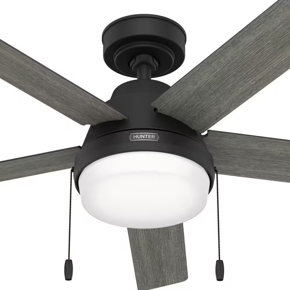 Hunter Fan 52 inch Indoor Casual Matte Black Ceiling Fan w Light Kit and Pull Chain (Certified Refurbished)