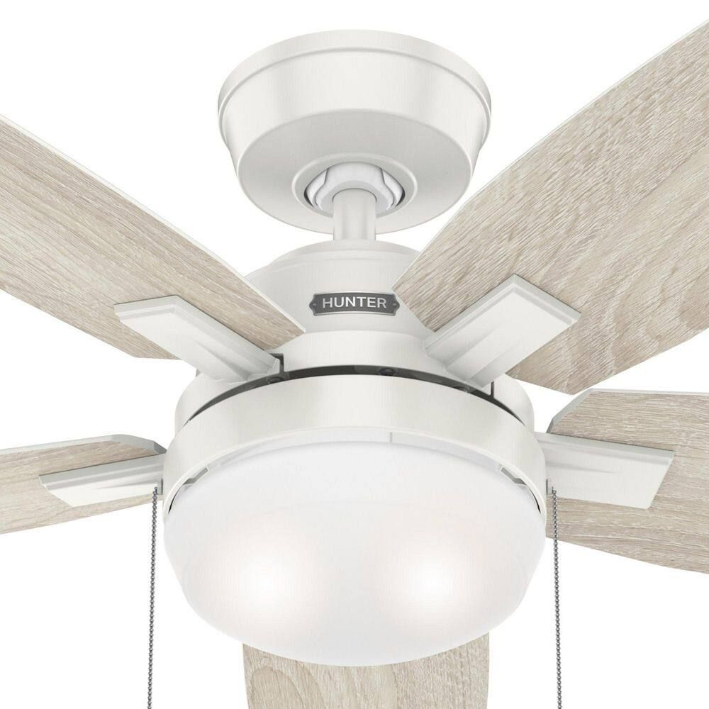 Hunter Fan 52 inch Contemporary Fresh White Indoor Ceiling Fan with LED Light Kit and Pull Chain (Certified Refurbished)